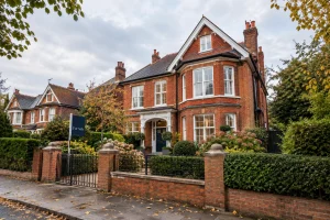Mansion Tax £2m Cliff Edge October 2026: What Wimbledon Home Sellers Need to Know